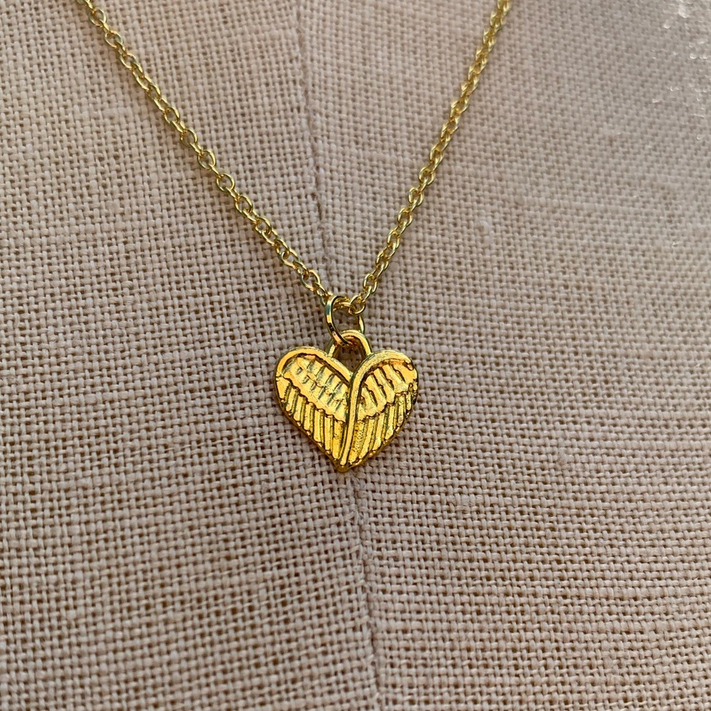 NWT Sterling Silver Plated Chain & Angel Heart Wings Alloy Metal Charm Necklace - Picture 9 of 10
